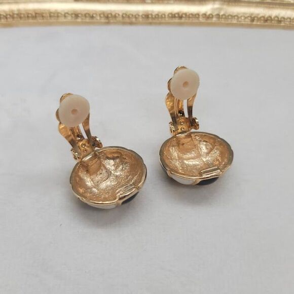 UNBRANDED Vintage Clip On Earrings - Picture 5 of 6